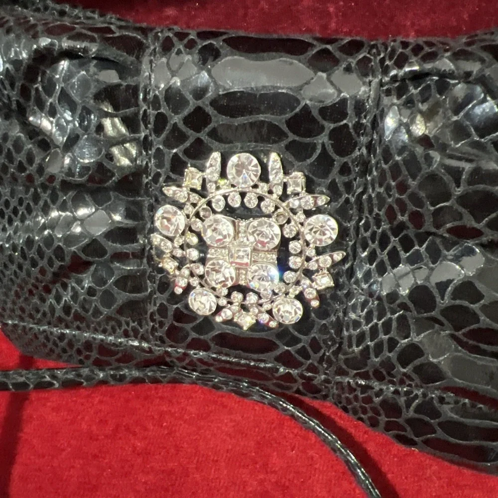 IMAN‎ Ruffle Clutch Black Purse Shoulder strap  Rhinestones Snap excellent - Picture 5 of 15